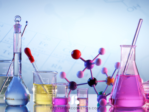 De chemie achter nagelproducten: polymeerstructuren en crosslinking