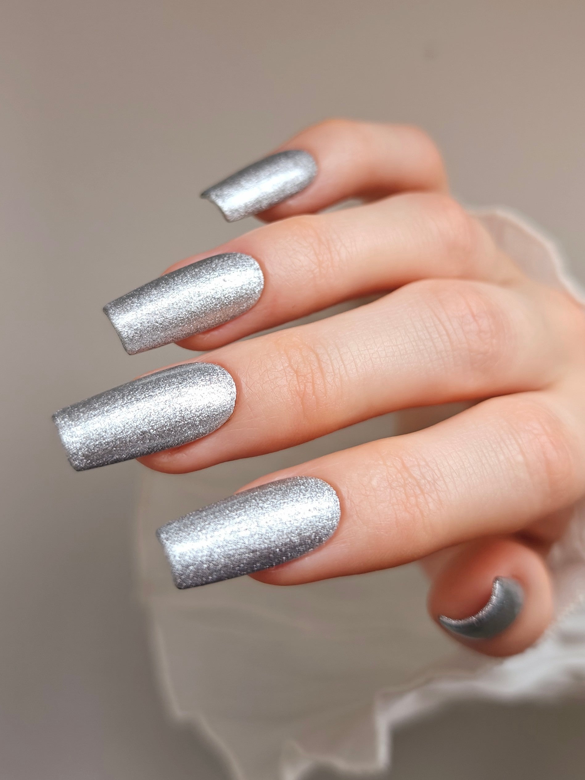 G-005 | UV/LED Glamorous Gel Polish