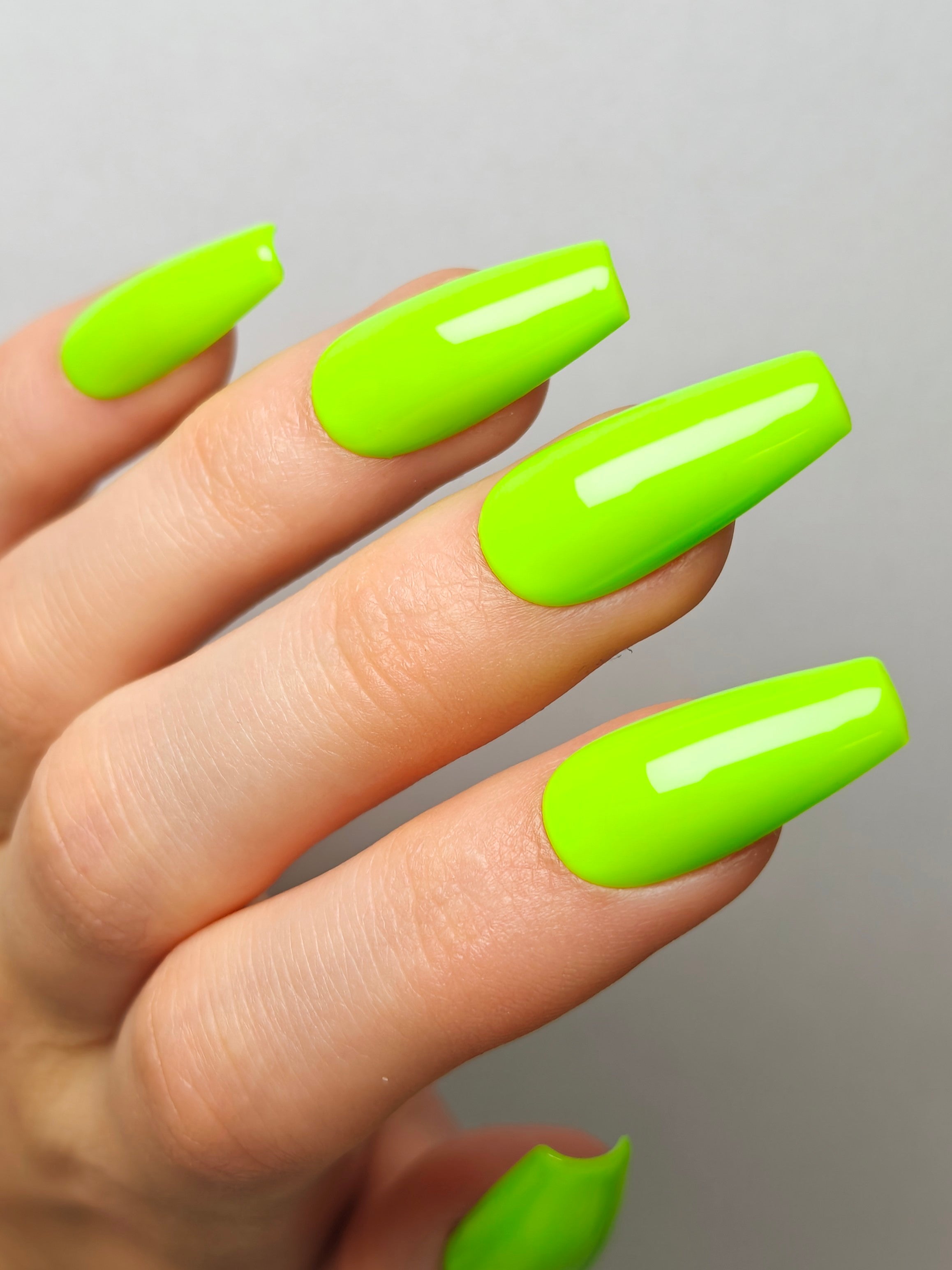 Tenacity Green #136 | UW/LED Professional Gel Polish