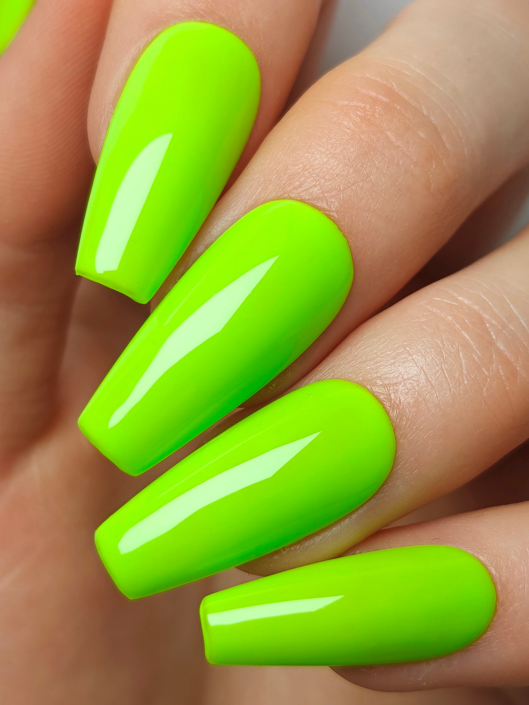 Tenacity Green #136 | UW/LED Professional Gel Polish