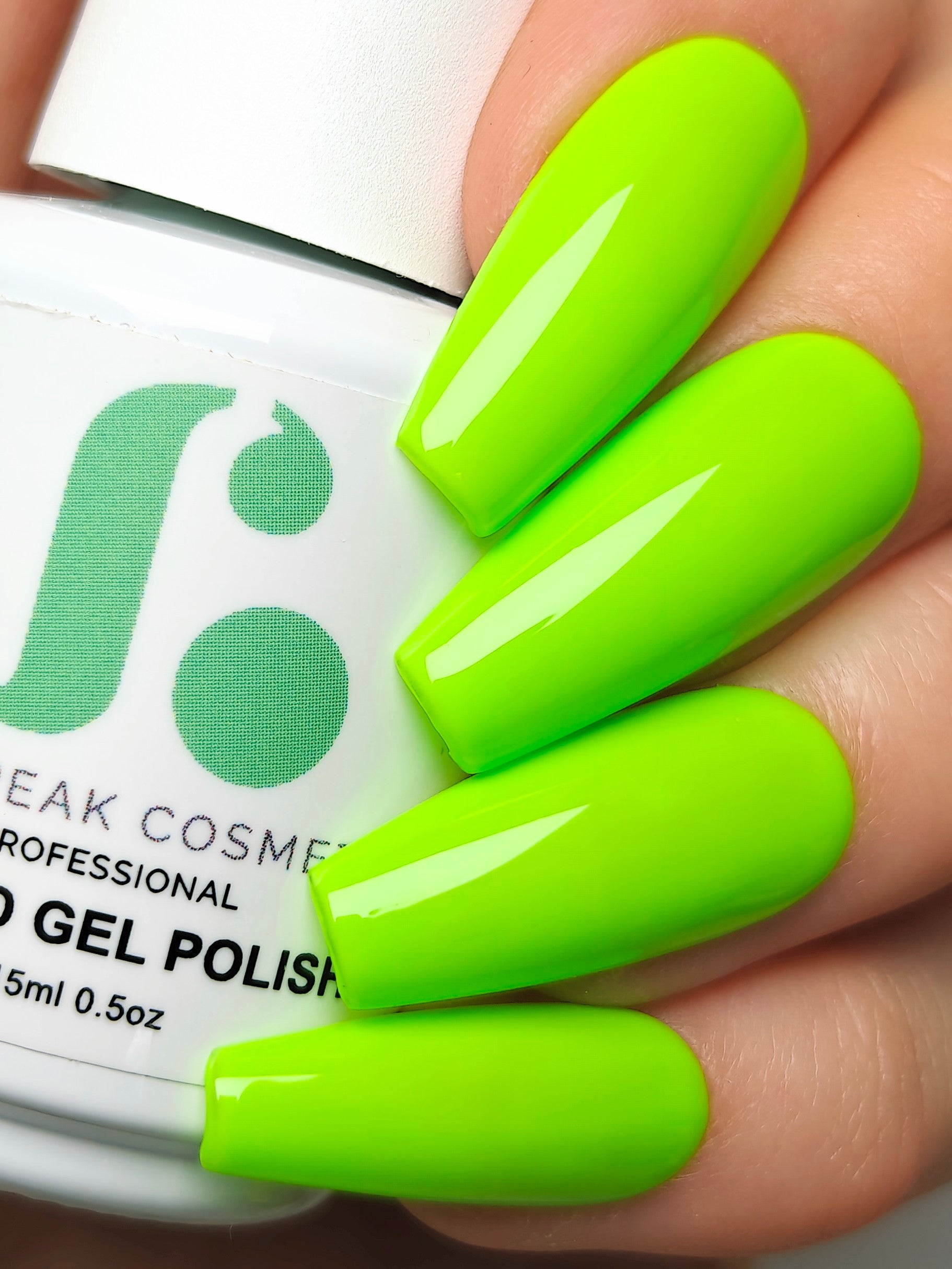 Tenacity Green #136 | UW/LED Professional Gel Polish