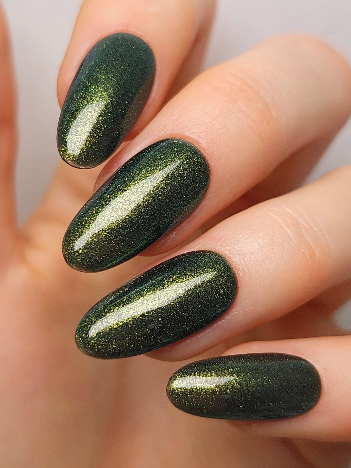 G-012 | UV/LED Glamorous Gel Polish